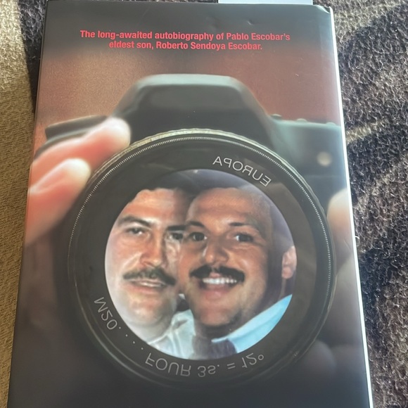New HardCover True Crime Book Son Of Escobar First Born . - Picture 3 of 12